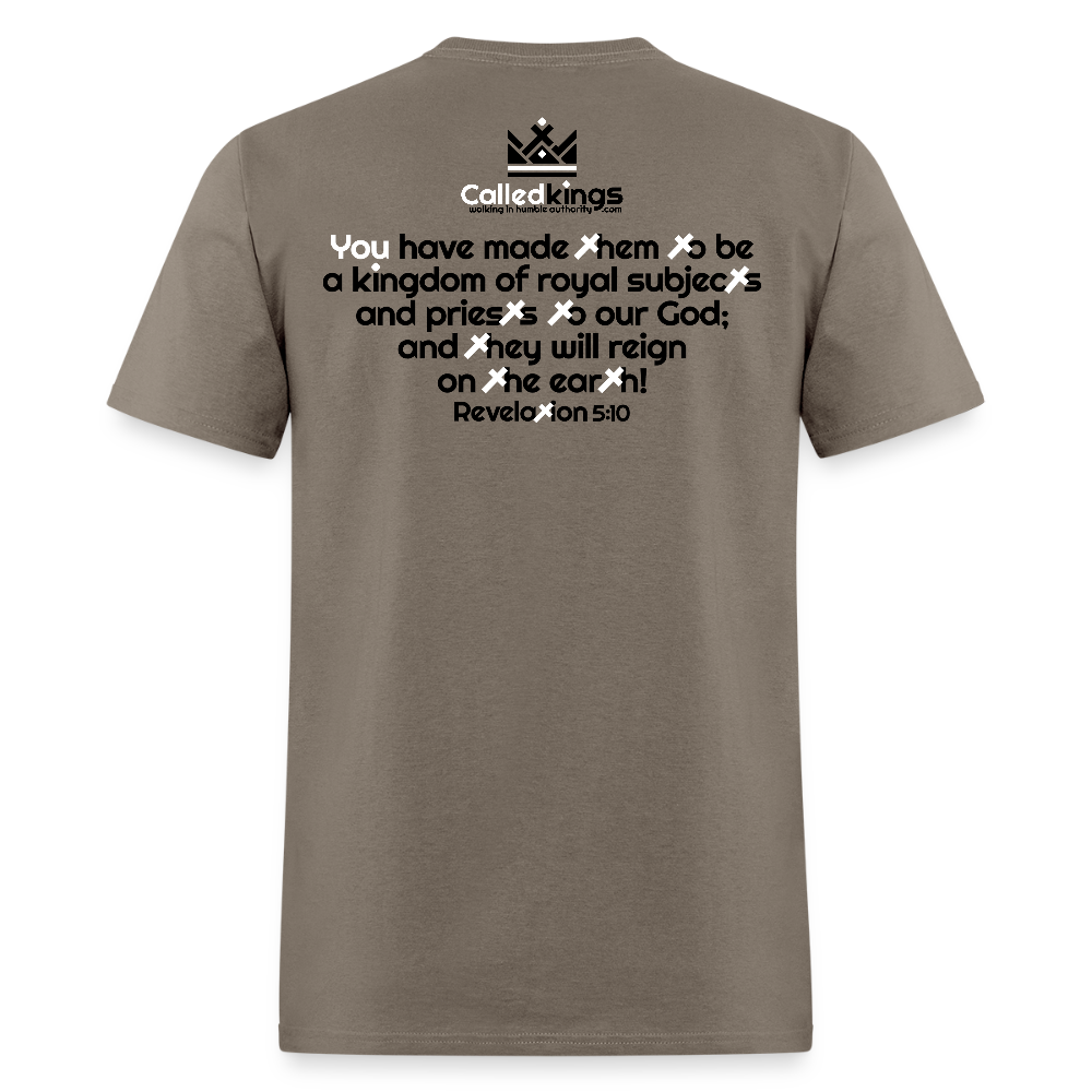 I Am Called a king - safari